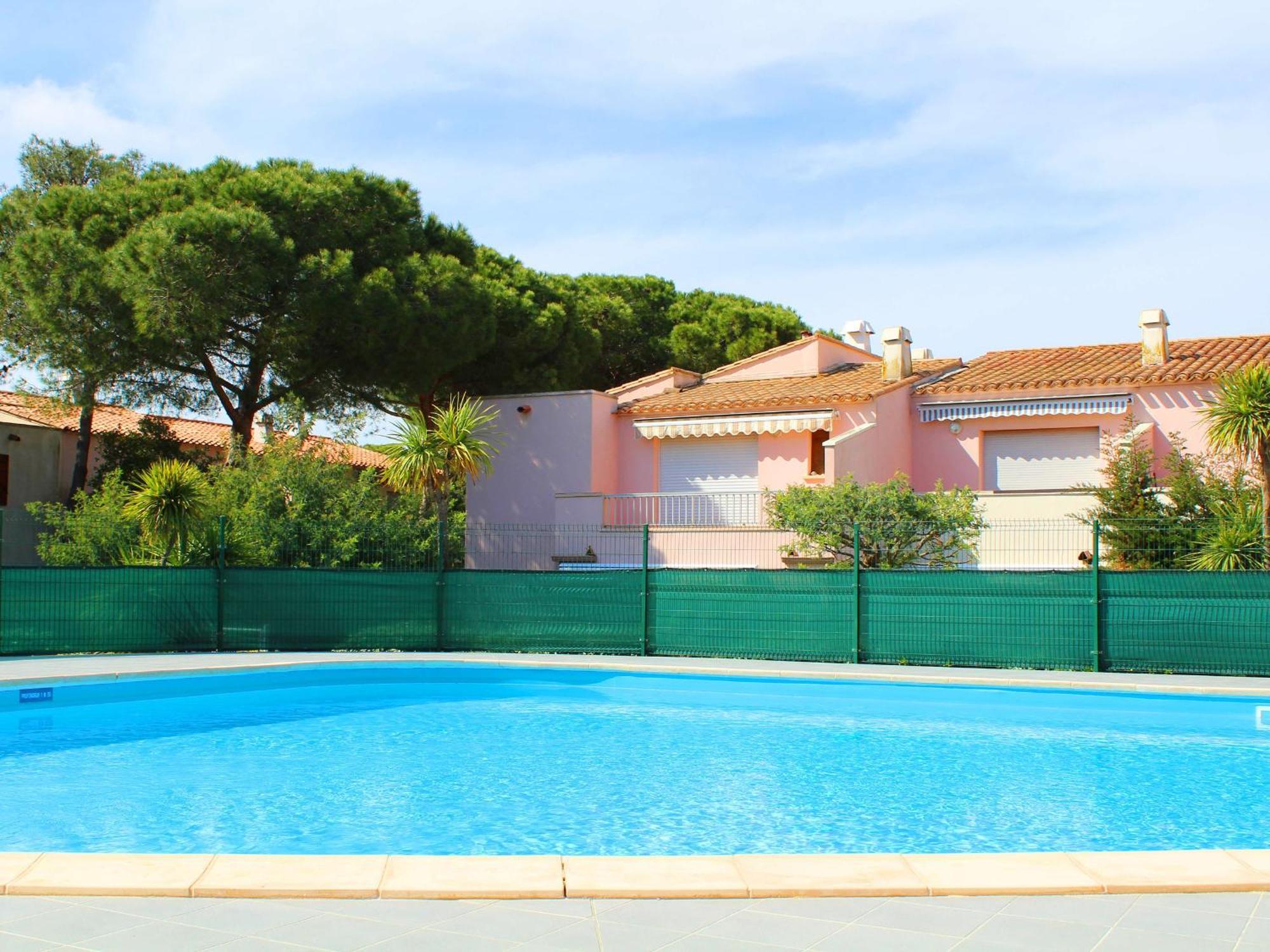 Appartement T2 Climatise Avec Mezzanine, Piscine Et Parking, Proche Plage - Agde - Fr-1-607-119 Exteriör bild