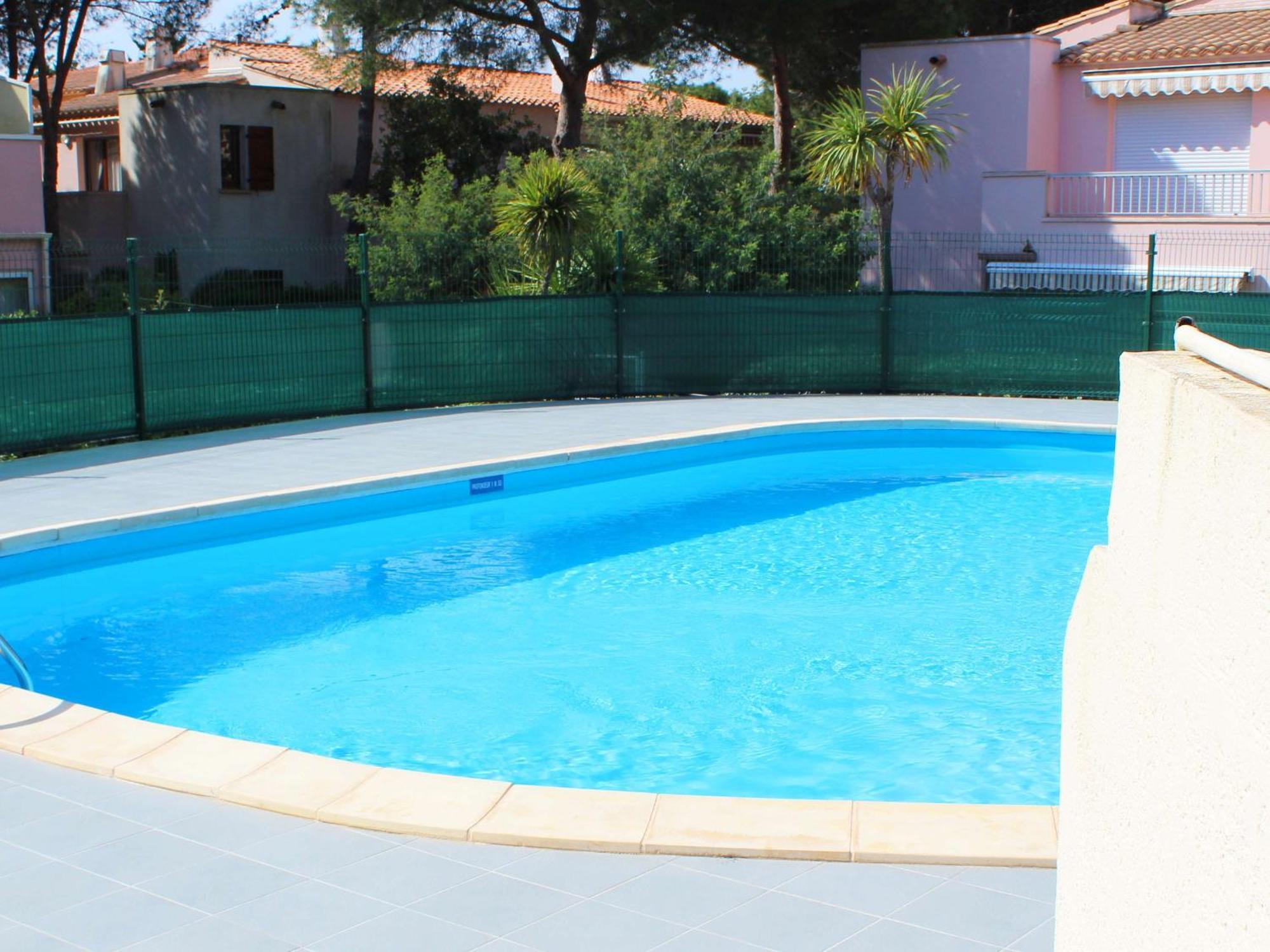 Appartement T2 Climatise Avec Mezzanine, Piscine Et Parking, Proche Plage - Agde - Fr-1-607-119 Exteriör bild
